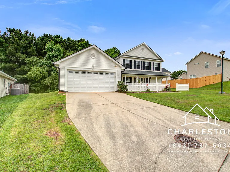 202 Seneca River Dr — Photo 2