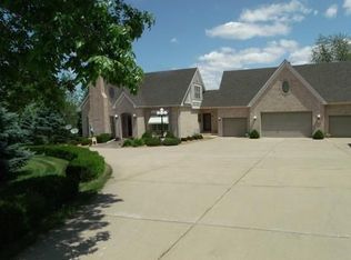 3200 E 3rd Rd, La Salle, IL 61301