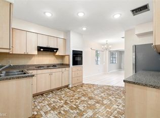 3307 W Braddock St, Tampa, FL 33607