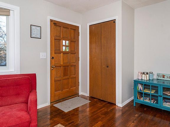 3rd image of 2242 Alrick Pl