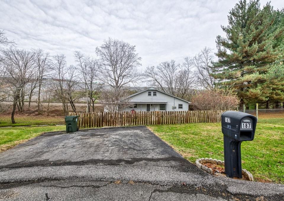 1st image of 187 Hilltop Dr