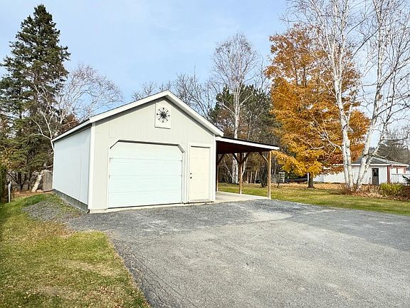 4th image of 18 Pleasant Street