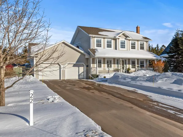 22 Golf View Dr, Stratford, PE C1B 2V6