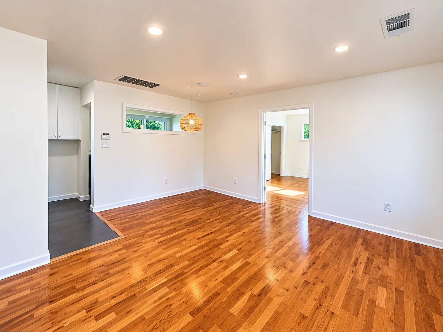 2 bed, 759 sqft, $1,850 — Photo 3
