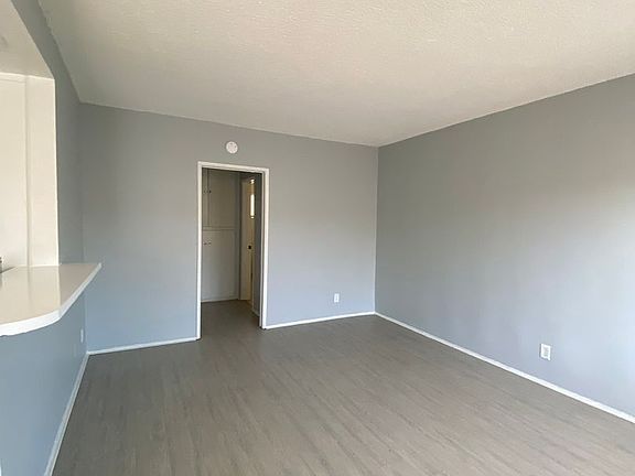 4th image of 5493-5495 Atlantic Ave #7