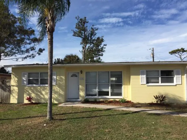 9348 Starkey Rd, Seminole, FL 33777