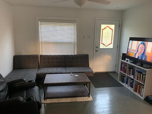 2nd image of 10706 S Sacramento Ave
