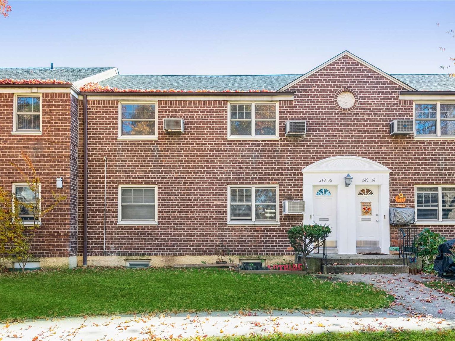 24936 60th Avenue 2nd Fl, Little Neck, NY 11362 | Zillow