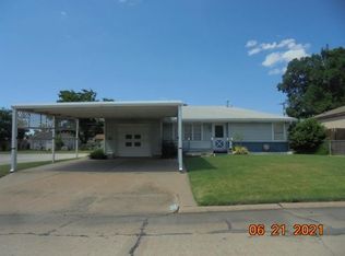 205 W Emporia Ave, Ponca City, OK 74601