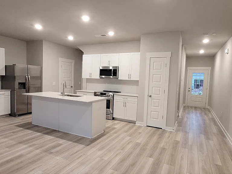 1706 Manuka Ln — Photo 11
