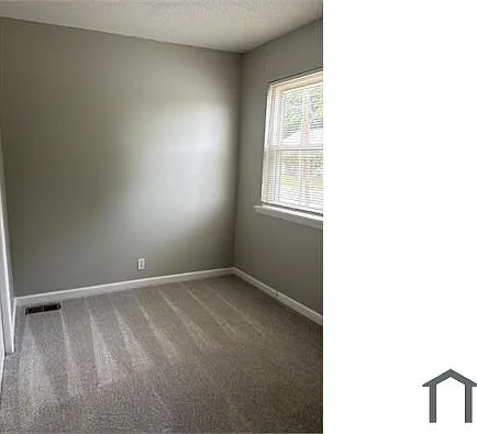 2711 Clayton Dr NW #B — Photo 9
