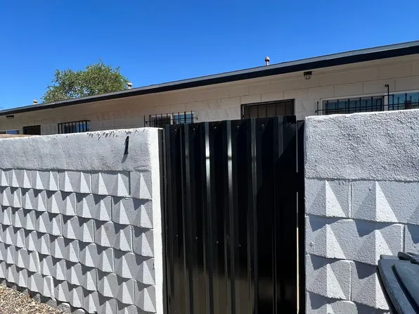 305 Charleston Dr. NE, 305 Charleston St NE #1, Albuquerque, NM 87108