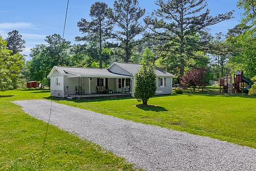 270 Territorial Rd Photo 1
