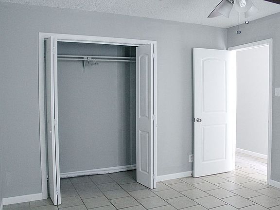 3rd image of 544 Woodhaven Dr #5