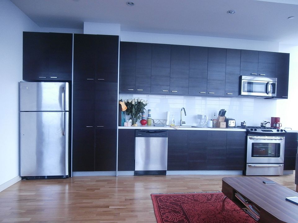 1st image of 2310 41st Ave APT 11E