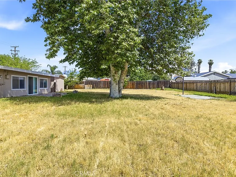 40861 Whittier Ave — Photo 27