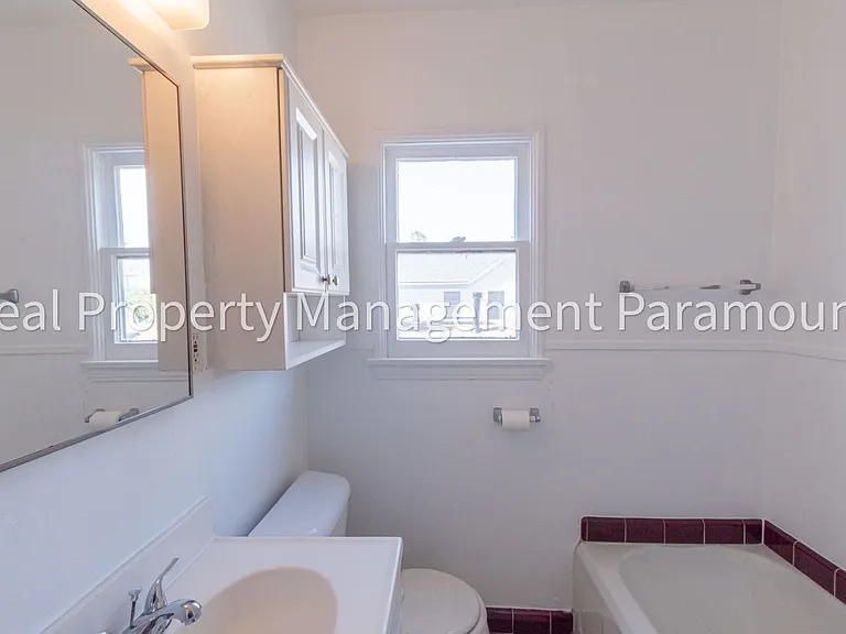 1460 S Orange Grove Ave — Photo 37