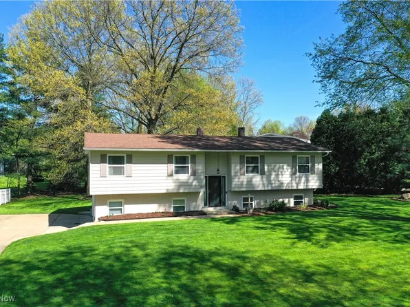 556 Timothy Dr, Tallmadge, OH 44278