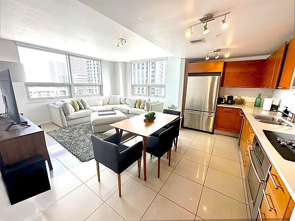3rd image of 3250 NE 1st Avenue #1116