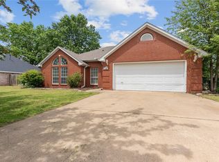 108 Birch St, Centerton, AR 72719