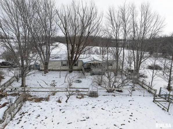 12265 Mindale Rd, La Prairie, IL 62346