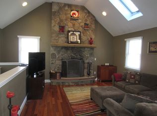 180 Stone St, Walpole, MA 02081