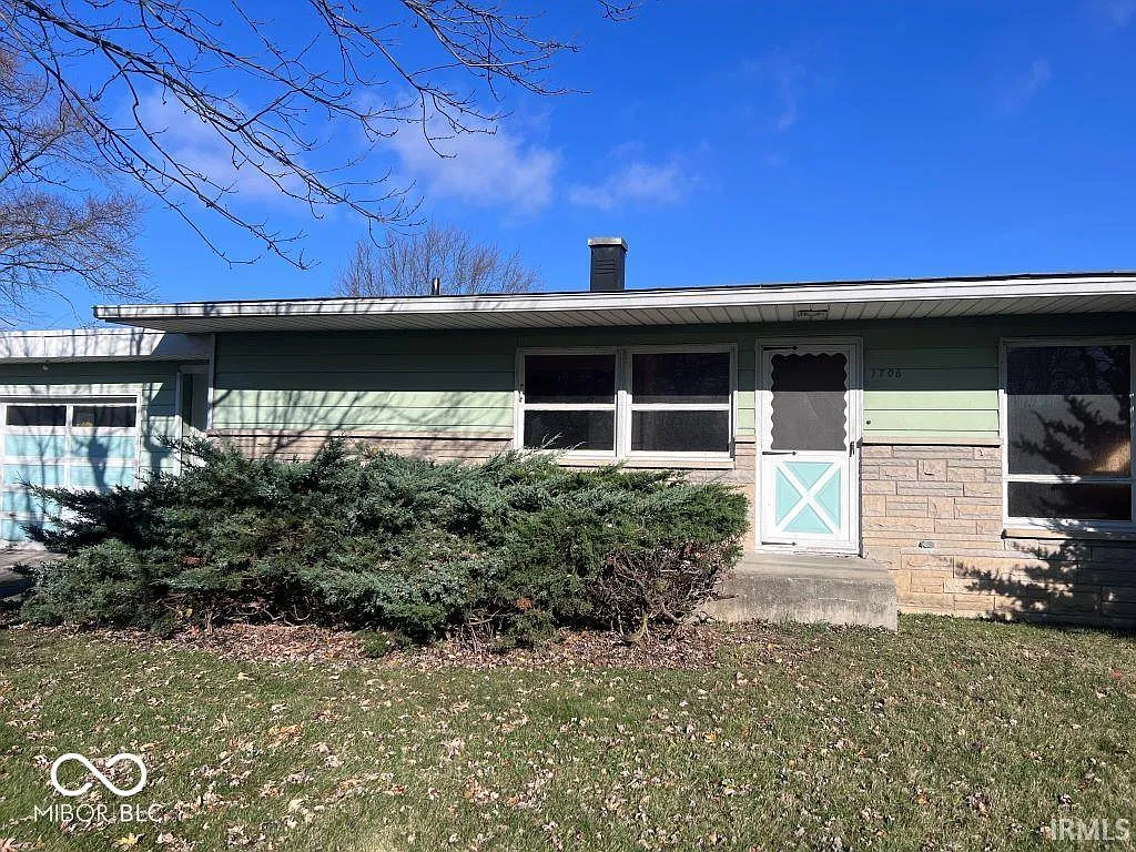 1706 Riley Rd photo 1