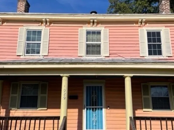 1029 Farmer St, Petersburg, VA 23803