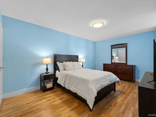 2830 Briggs Avenue image 7 of 13