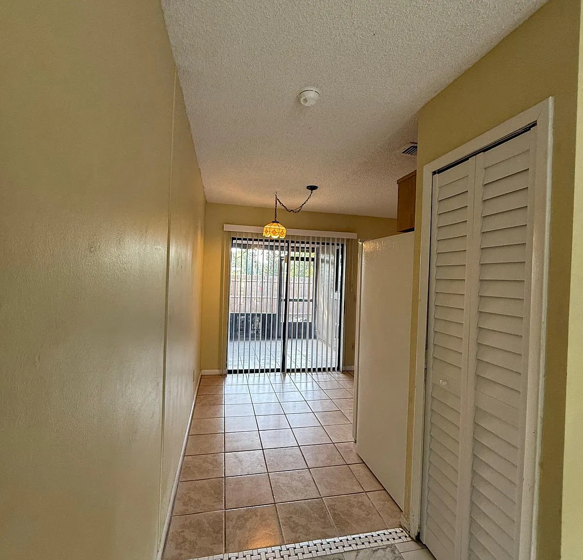 2 bed, 1.5 bath, 966 sqft, $1,450 — Photo 3