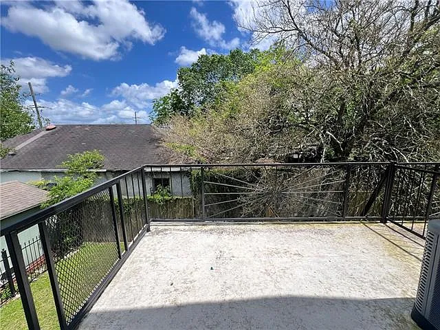 2229 Saint Roch Ave — Photo 10