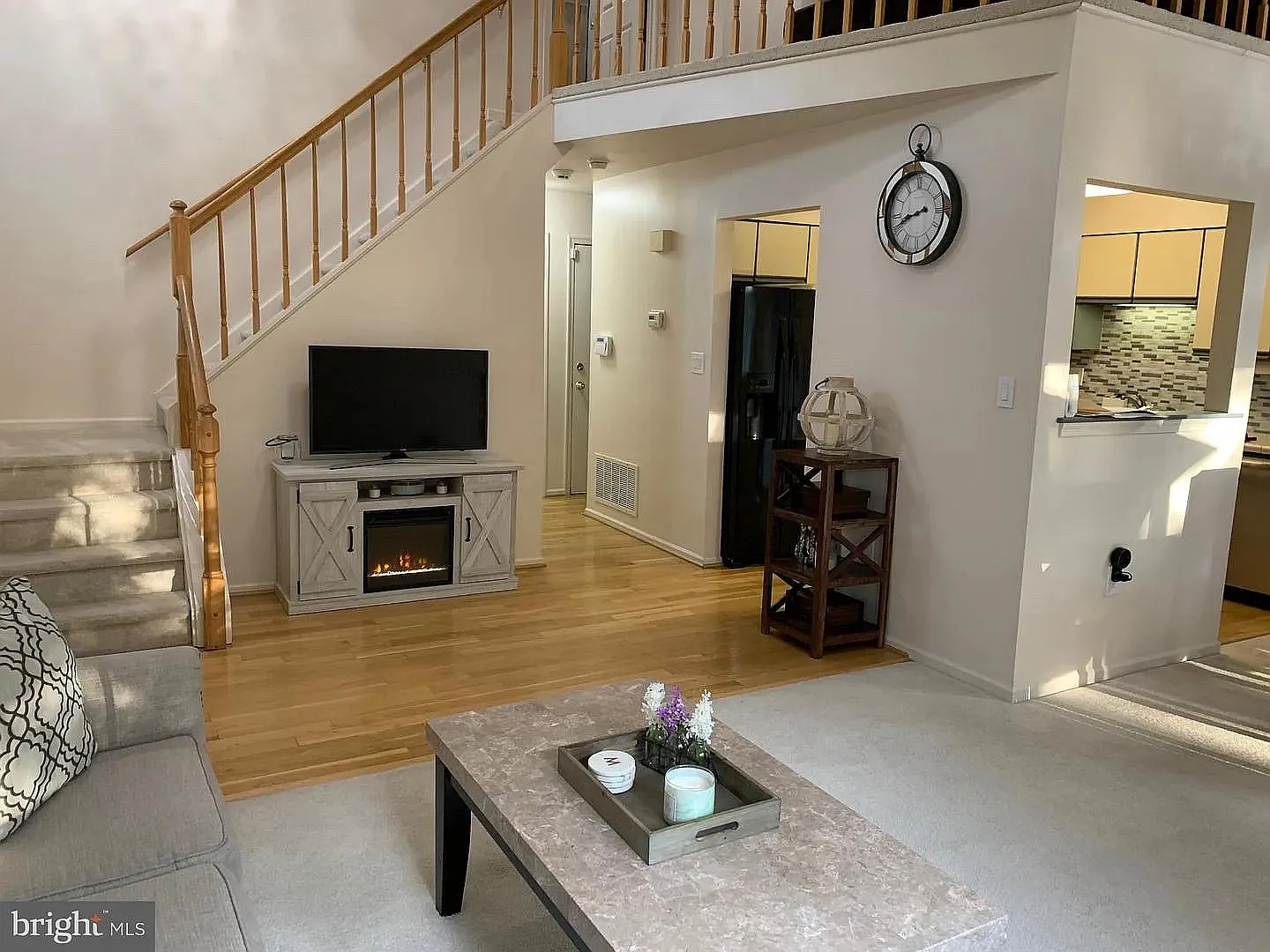 2 bed, 2.5 bath, 1450 sqft, $2,555 — Photo 3