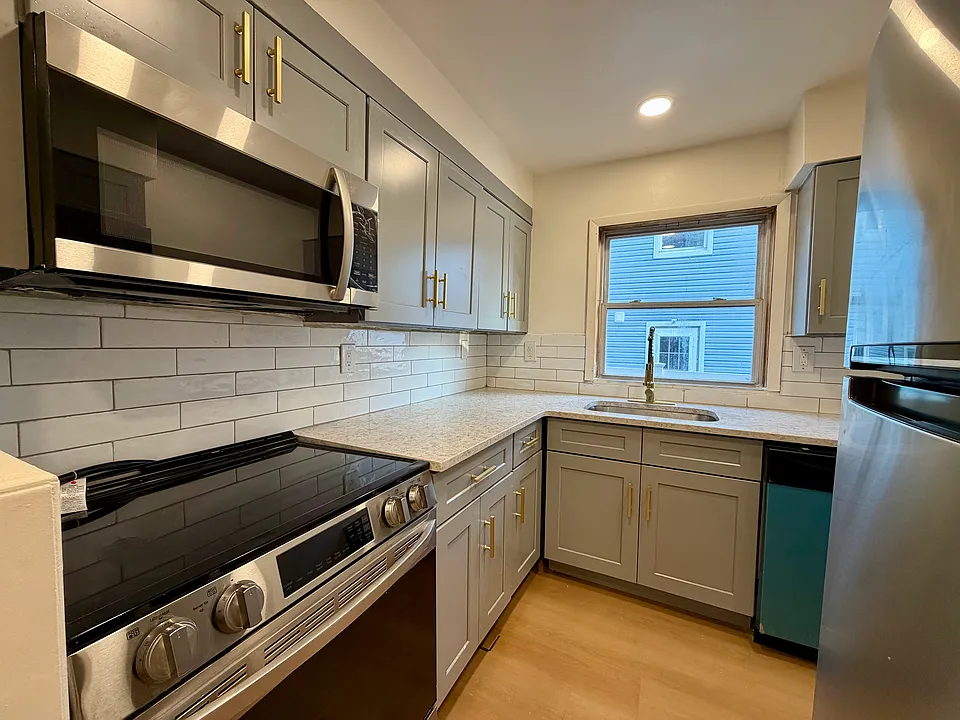 12 Broadway #1