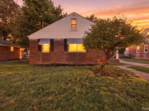 16543 Five Points St, Redford, MI 48240