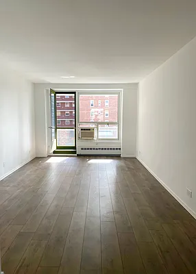 Sold by MJR Real Estate | media 16