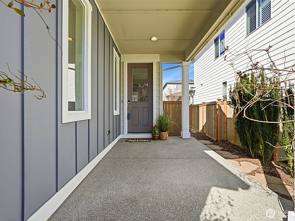 2nd image of 3853 Athena Court