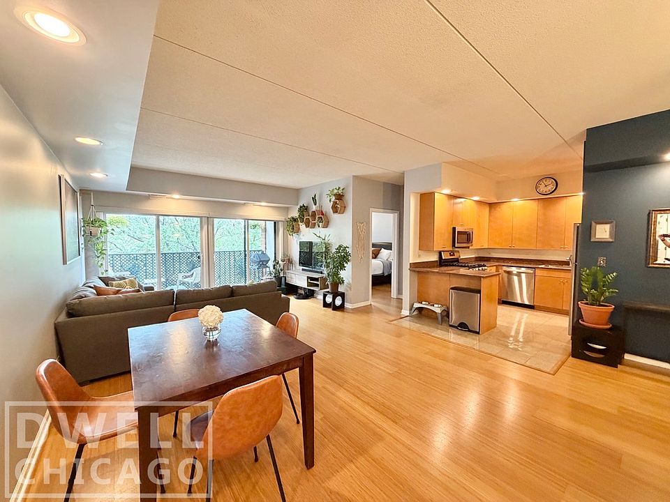1st image of 4625 W Lawrence Ave APT 401