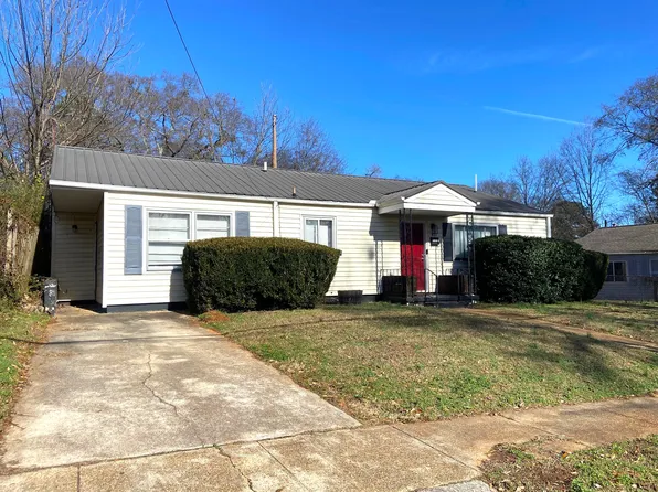 921 Garywood Pl, Bessemer, AL 35023