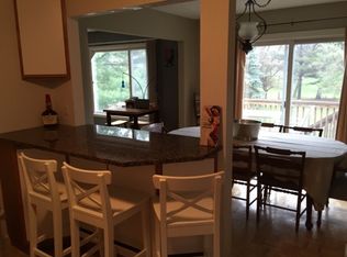 2258 Fulham St, Roseville, MN 55113