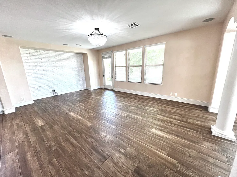 7140 Charter Crest St — Photo 25