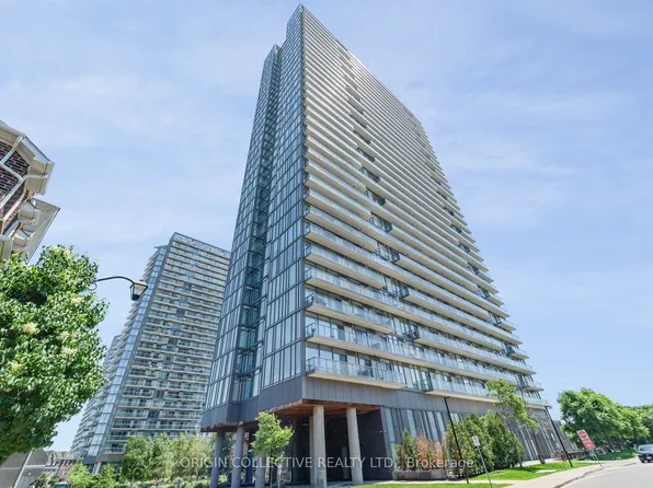 105 The Queensway #302, Toronto, ON M6S 5B5