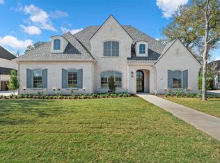 921 Glorietta Dr, McGregor, TX 76657