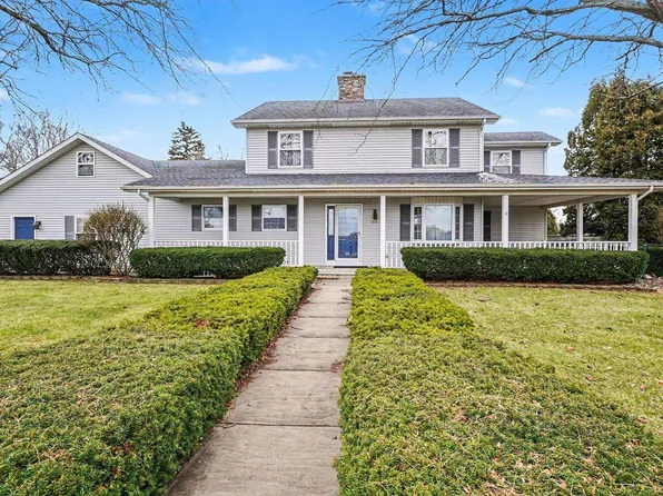 1415 W Nebobish Rd, Essexville, MI 48732