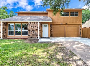 12222 Cliffgate Dr, Houston, TX 77072