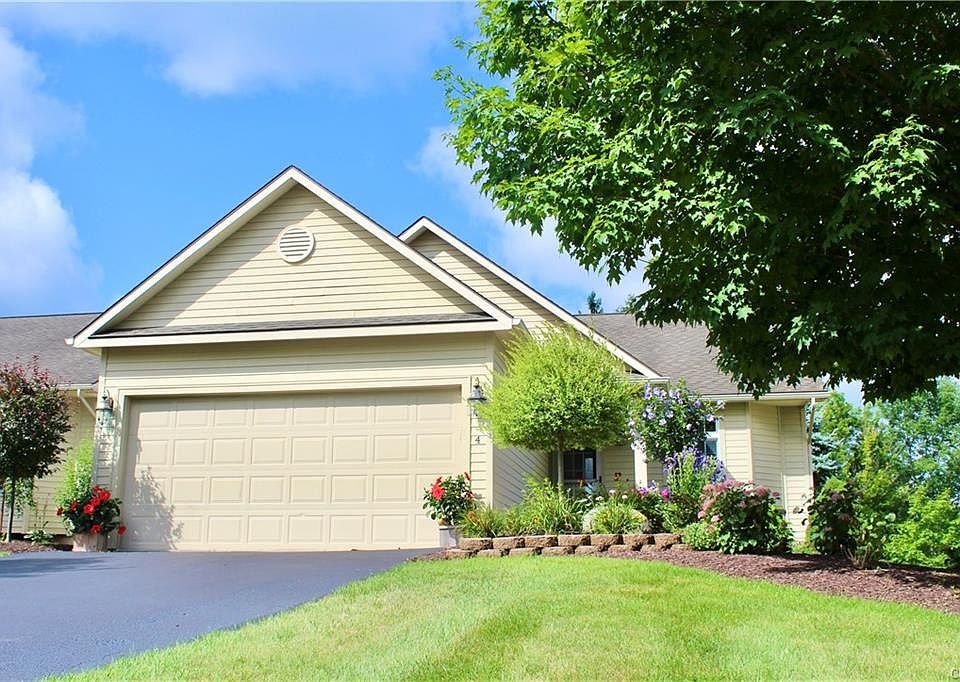 1st image of 4 S Village Dr