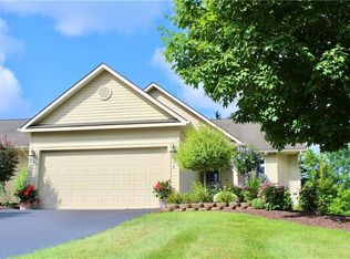 4 S Village Dr, Cazenovia, NY