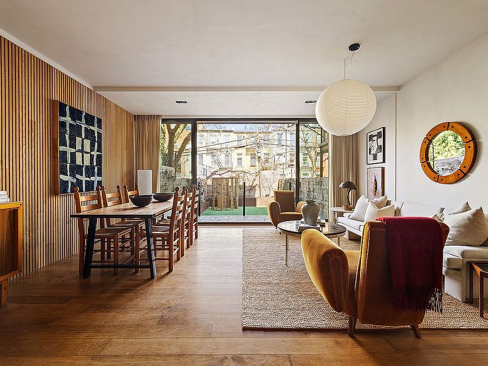 1st image of 101 Douglass St #1