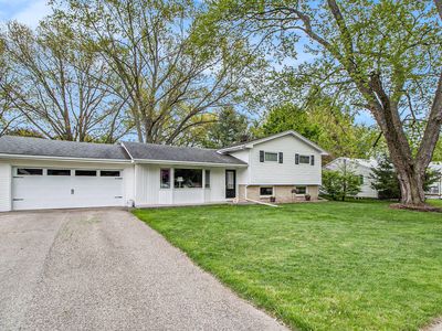 8237 Lovers Ln, Portage, MI, 49002