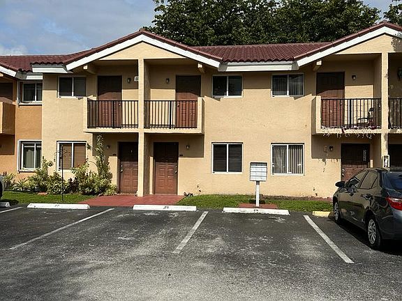 4th image of 8245 NW 6th Ter APT 205