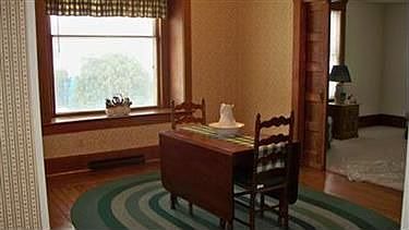 5th image of 412 W Park Ave